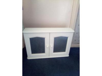 bathroom mirrored wall cabinet