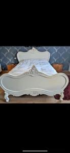 Kingsize French style bed