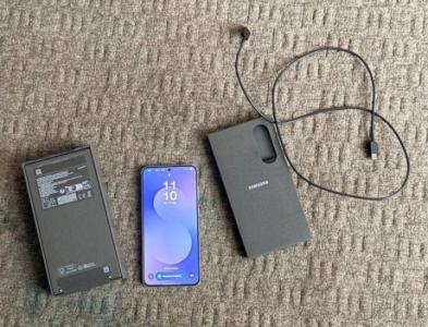 Samsung Galaxy S25 FE 5G Blue - Like New with Box 256GB