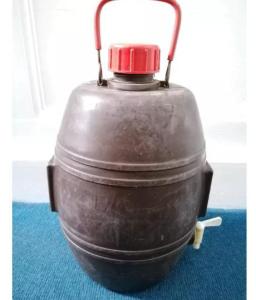 VINTAGE RETRO Late 60s 5 Litre Plastic Wine Whisky Barrel TV FILM PROP