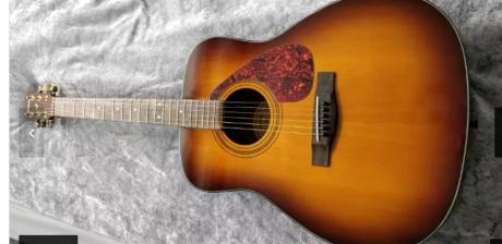 Yamaha F335 Acoustic Guitar