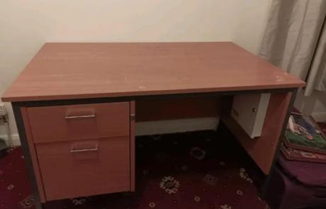 Large desk