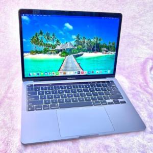 MacBook Pro 13” M2 - 512GB SSD - superb battery