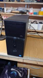 FUJITSU ESPRIMO P400 i 3 DESKTOP PC