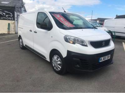 Used Car Showrooms in Leeds - 7-12 Car Solutions