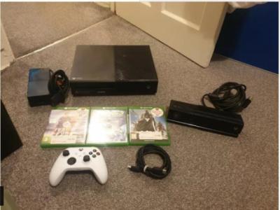 USED Xbox One Console 500GB - Matte Black good condition and fully working