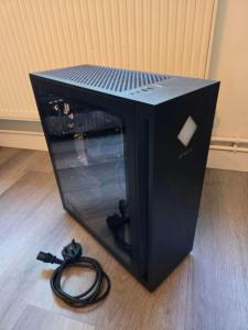 Hp Omen 25L Rtx 3060 Ryzen 5 gaming pc