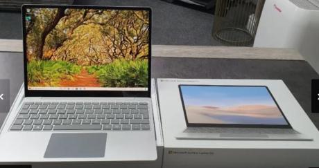 Touchscreen Microsoft Surface Laptop Go - Intel Core i5 10th Gen. 8GB RAM - Windows 11