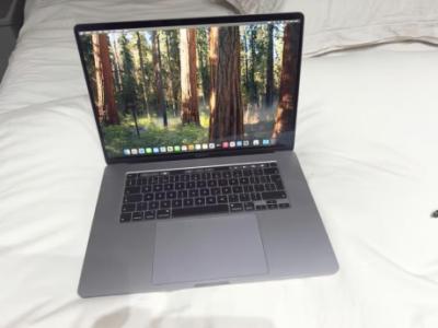 MACBOOK PRO 2019 16”