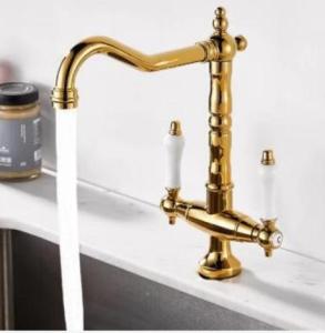 Antique Golden Brass Classical Revolve Two Handles Mixer Kitchen Sink Taps T0265G
