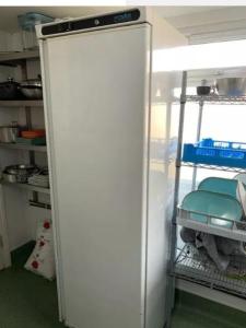 Polar CD612 Refrigerator