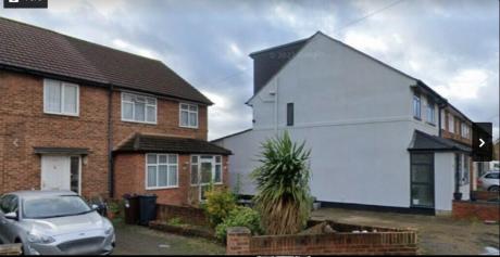 3 BED HOUSE £60k PA RENTAL POTENTIAL