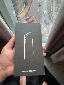 Samsung S25 Ultra 512GB brand new