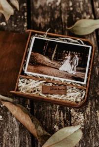 4 X 6 YOGA PHOTO BOX + COMPARTMENT